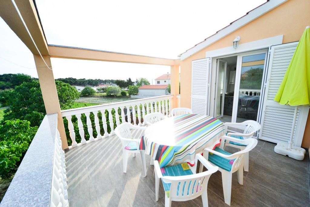 Apartments Valentina Petrčane Exterior foto