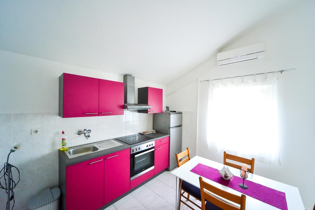 Apartments Valentina Petrčane Exterior foto